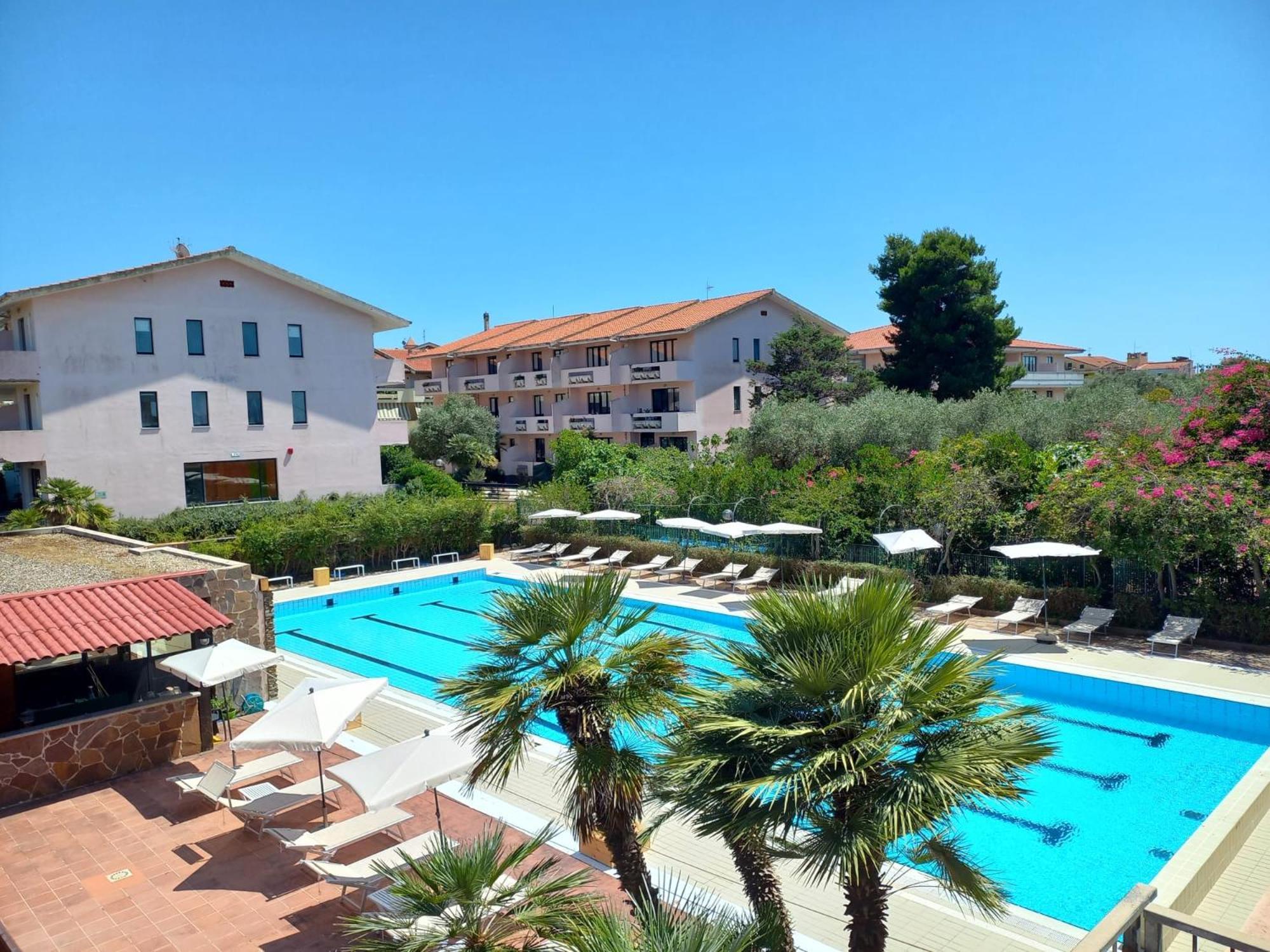 Green Sporting Club Hotel Alghero Exterior photo